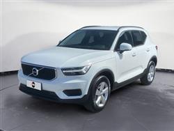 VOLVO XC40 T2 Geartronic Momentum Core