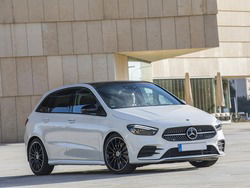 MERCEDES CLASSE B B 180 D SPORT AUTO