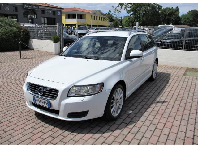 VOLVO V50 D4 Geartronic Momentum Gancio/Xeno/SediliRisc.