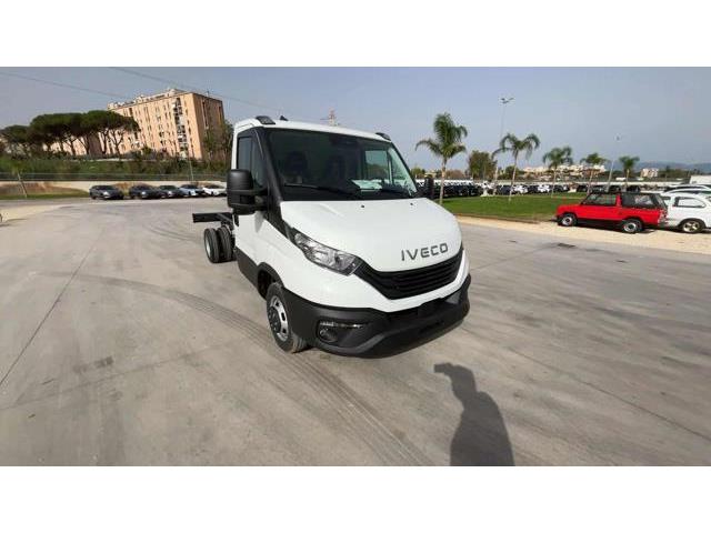 IVECO DAILY 35C14 2,3 l136cv 3750mm RuoteGemellari