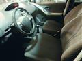 TOYOTA YARIS 1.3 5 porte