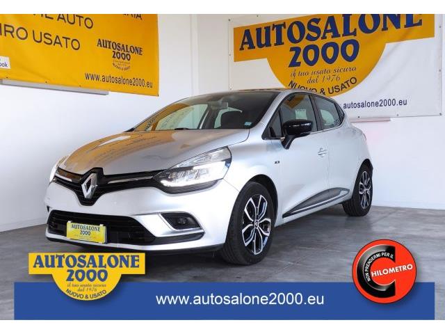 RENAULT CLIO TCe 12V 75 CV 5 porte Moschino Zen NEOPATENTATI