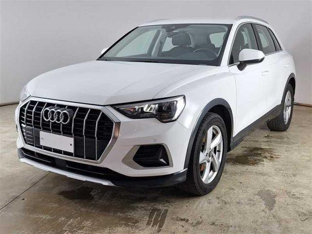 AUDI Q3 35 TDI S tronic Business Advanced