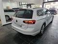 VOLKSWAGEN Passat Variant Tetto LED C.17 ACC Camera360 PDC Navi Paddles S&S