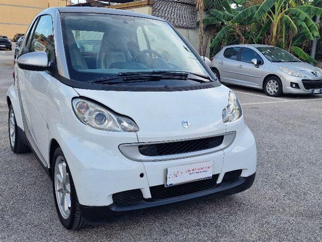 SMART Fortwo 1000 52 kW MHD coupÃ© passion