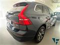 VOLVO XC60 B4 automatico Momentum Pro