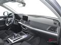 AUDI Q5 40 TDI quattro S tronic Business