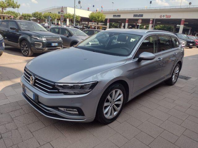 VOLKSWAGEN PASSAT 1.6 TDI SCR DSG Business BMT