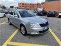 SKODA Octavia Station Wagon 1.6 TDI CR F.AP. Wagon Elegance