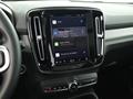 VOLVO XC40 B4 ULTIMATE DARK LED PANO NAVI ACC