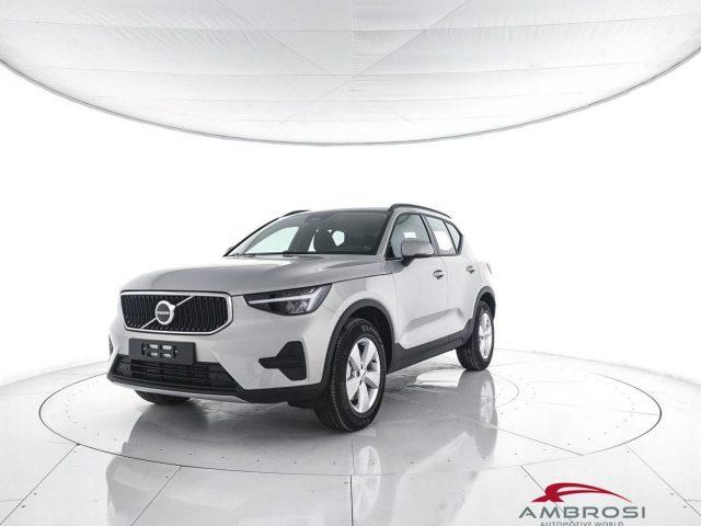 VOLVO XC40 B3 Mild hybrid Benzina Essential