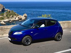 LANCIA YPSILON 1.3 MJT 16V 95 CV 5 porte S&S S Momodesign