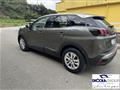 PEUGEOT 3008 BlueHDi 130 EAT8 S&S Business