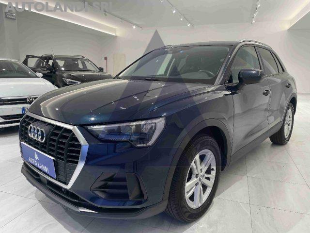 AUDI Q3 35 TDI quattro Business