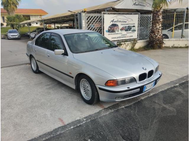 BMW Serie 5 528i 24V Eletta