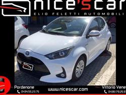 TOYOTA YARIS 1.5 Hybrid 5 porte Business