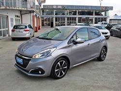 PEUGEOT 208 5p 1.5 bluehdi Signature Garanzia 12 mesi