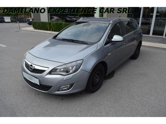 OPEL ASTRA 1.7 CDTI 110CV Sports Tourer Cosmo