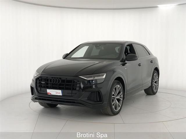 AUDI Q8 45 TDI quattro tiptronic Sport