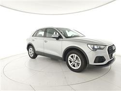 AUDI Q3 40 TDI quattro S tronic Business