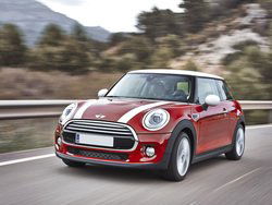 MINI MINI 3 PORTE 1.5 Cooper D Hype Auto