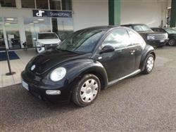 VOLKSWAGEN NEW BEETLE 1.6