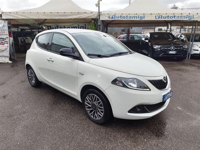 LANCIA YPSILON 1.0 FireFly 5 porte S&S Hybrid Silver