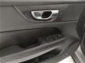 VOLVO V60 B4 (d) Gear. Momentum Business - Solo operatori