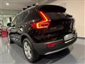 VOLVO XC40 B4 197CV AWD Geartronic Momentum Pro