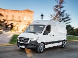 MERCEDES SPRINTER III 314 RWD 314 2.1 cdi F 37/35 rwd E6