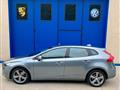 VOLVO V40 D2 R-design MOMENTIUM