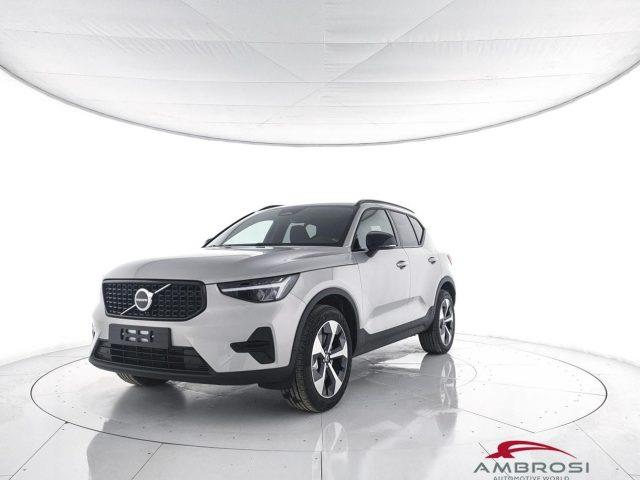 VOLVO XC40 B3 Mild hybrid Benzina Plus Dark