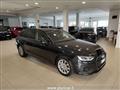 AUDI A4 AVANT 40TDI quattro S tronic FariLED AdaptiveCruise DAB