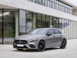 MERCEDES CLASSE A (V177) A 180 d Automatic 4p. Sport