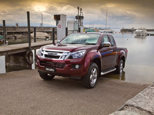 ISUZU D-MAX 1.9 Crew Cab Solar Plus A/T 4WD Clima Aut.