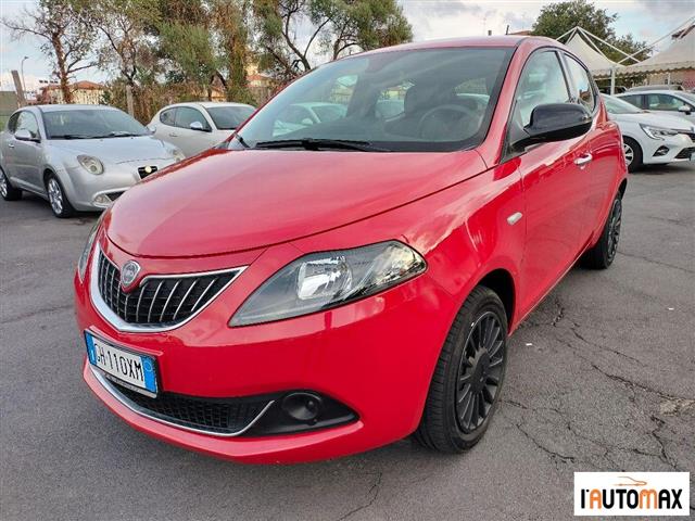 LANCIA Ypsilon 1.0 firefly hybrid Silver s&s 70cv