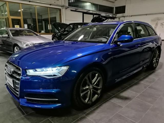 AUDI S6 4.2 V8 quattro tiptronic