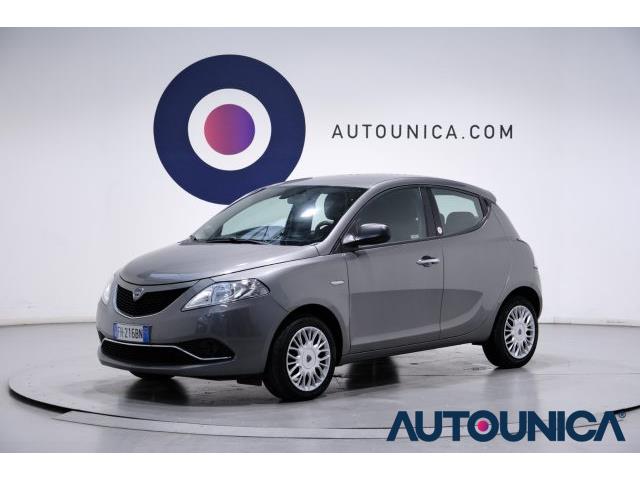 LANCIA YPSILON 1.2 69 CV 5 PORTE GPL ECOCHIC SILVER NEOPATENTATI