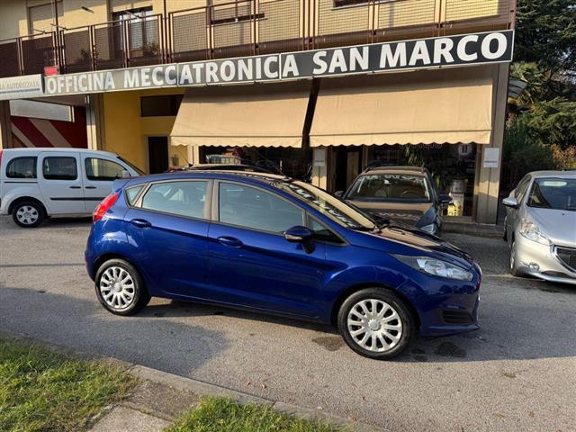 FORD Fiesta 1.5 TDCi 75 CV 5p. Titanium