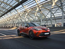 TOYOTA C-HR  2.0H GR-S MY23