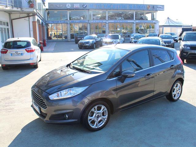 FORD Fiesta 1.5 TDCi 75 CV 5p. Titanium