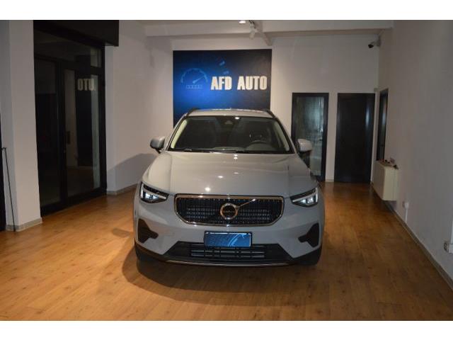 VOLVO XC40 T2 automatico Essential*LEGGERE BENE*