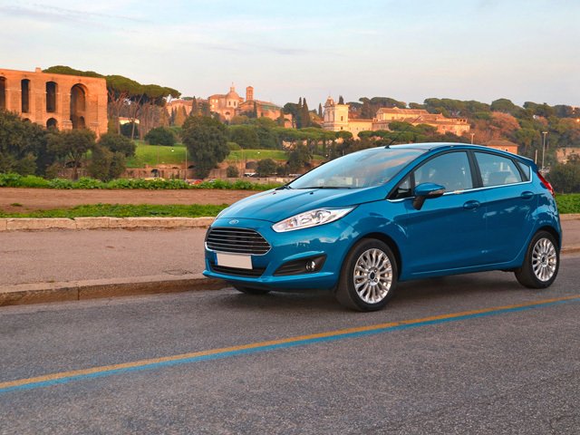 FORD FIESTA 1.5 TDCi 75cv 5 PORTE PLUS