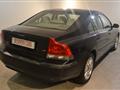 VOLVO S60 2.4 D5 20V cat Momentum