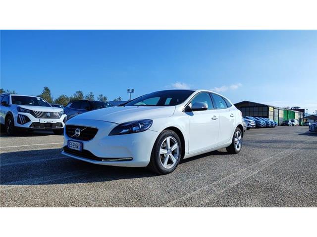 VOLVO V40 D2 1.6 Kinetic