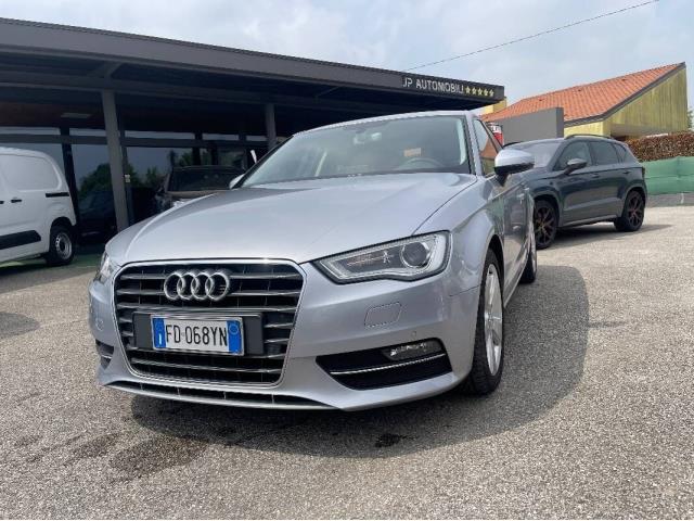 AUDI A3 1.6 tdi Ambition 110cv E6 PDC NAVI