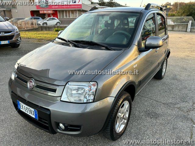 FIAT PANDA 1.3 MJT 16V DPF 4x4 Climbing