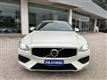 VOLVO V60 D4 AWD Geartronic Momentum