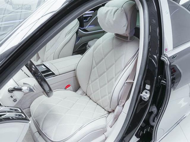MERCEDES MAYBACH S 680 First Class