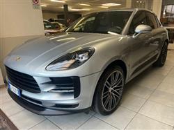 PORSCHE MACAN 2.0